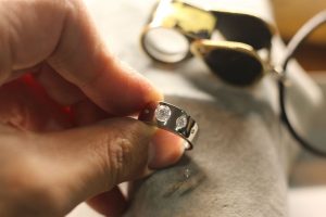 婚約指輪からリフォームジュエリー指輪の制作_天白区アートジュエリー緑 (1)