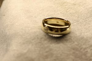 お持込み結婚指輪のサイズ直し_天白区_アートジュエリー緑修理進行