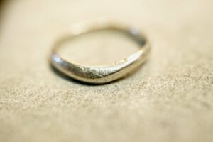 お持込み結婚指輪の変形とポリッシング加工修理_天白区_アートジュエリー緑