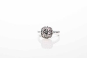 受け継がれる婚約指輪よりダブルヘイローリングの制作進行_クッションカット_天白区_アートジュエリー緑制作進行