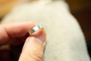 世界にひとつだけの和彫り結婚指輪_天白区_アートジュエリー緑制作進行