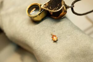 初めてのサンストーン✨世界にひとつのオーダーメイドペンダント完成_天白区_アートジュエリー緑制作進行 