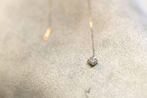 受け継いだダイヤモンドが、新たな輝きに_天白区_アートジュエリー緑制作進行